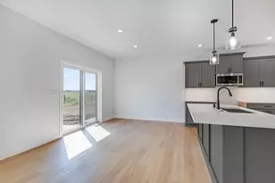 1624 Red Clover St, Holmen, WI 54636 - Photo 13