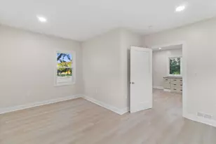 6800 Auburn Ave, Wauwatosa, WI 53213 - Photo 31