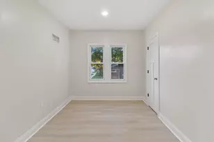 6800 Auburn Ave, Wauwatosa, WI 53213 - Photo 33