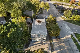 6800 Auburn Ave, Wauwatosa, WI 53213 - Photo 43