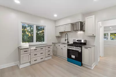 6800  Auburn Ave #6802, Wauwatosa, WI 53213 - Photo 25