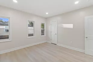 6800 Auburn Ave, Wauwatosa, WI 53213 - Photo 29