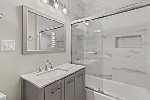 6800 Auburn Ave, Wauwatosa, WI 53213 - Photo 23