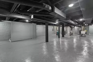 6800 Auburn Ave, Wauwatosa, WI 53213 - Photo 39