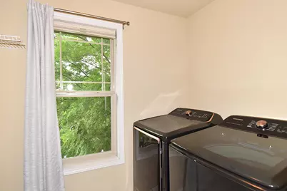 8619 S Deerwood Ln, Franklin, WI 53132 - Photo 31