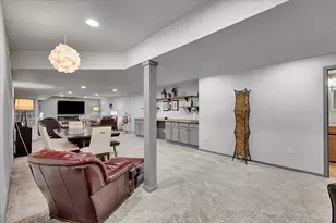 N62W21656 Augusta Pkwy, Menomonee Falls, WI 53051 - Photo 19