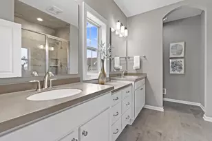 N106W6590 Stone Lake Circle, Cedarburg, WI 53012 - Photo 9