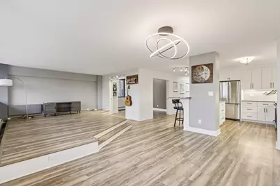 1919 N Summit Ave #1D, Milwaukee, WI 53202 - Photo 7