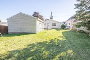 612 Elm St, Watertown, WI 53098 - Photo 35