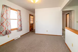 612 Elm St, Watertown, WI 53098 - Photo 7
