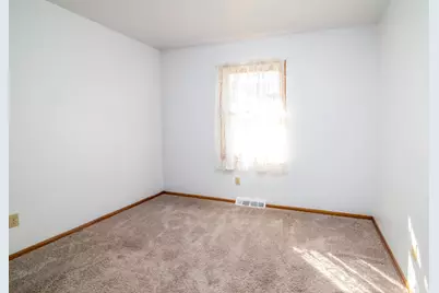 612  Elm St, Watertown, WI 53098 - Photo 19