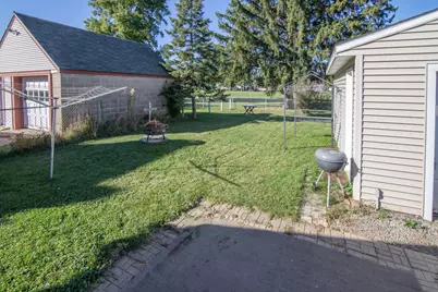 612  Elm St, Watertown, WI 53098 - Photo 31
