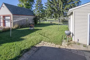 612 Elm St, Watertown, WI 53098 - Photo 31