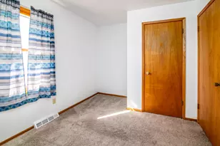 612 Elm St, Watertown, WI 53098 - Photo 17