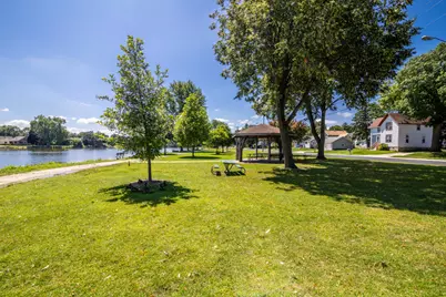 612  Elm St, Watertown, WI 53098 - Photo 39