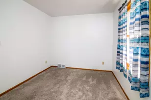 612 Elm St, Watertown, WI 53098 - Photo 17