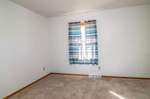 612 Elm St, Watertown, WI 53098 - Photo 15
