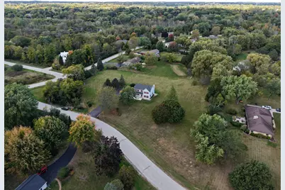 1958  Homestead Ct, Grafton, WI 53012 - Photo 3