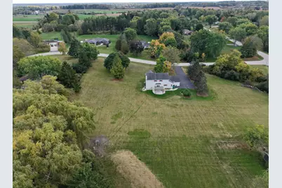 1958  Homestead Ct, Grafton, WI 53012 - Photo 31