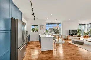 1550 E Royall Pl, Milwaukee, WI 53202 - Photo 3