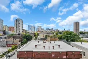 1550 E Royall Pl, Milwaukee, WI 53202 - Photo 23