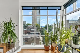 1550 E Royall Pl, Milwaukee, WI 53202 - Photo 7