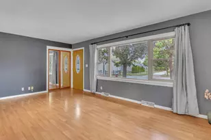 521 Prospect Ave, Sheboygan Falls, WI 53085 - Photo 3