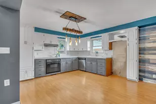 521 Prospect Ave, Sheboygan Falls, WI 53085 - Photo 5