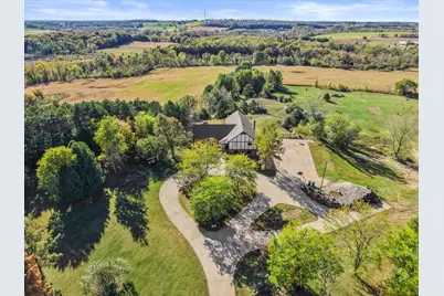 7165  Town Line Rd, West Bend, WI 53090 - Photo 3