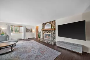 7165 Townline Rd, West Bend, WI 53090 - Photo 7