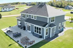 W2464 Leasure Way, East Troy, WI 53120 - Photo 3