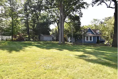 769  Arrowhead Dr, Fontana, WI 53125 - Photo 5