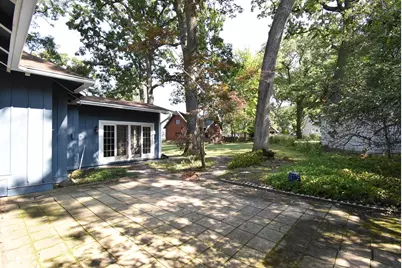 769  Arrowhead Dr, Fontana, WI 53125 - Photo 9