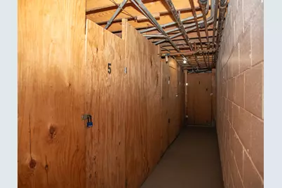 3965 S 84th St #5, Greenfield, WI 53228 - Photo 15