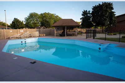 3965 S 84th St #5, Greenfield, WI 53228 - Photo 25