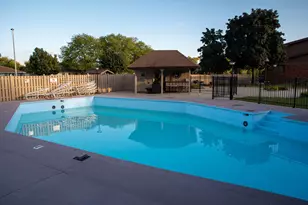 3965 S 84th St, Greenfield, WI 53228 - Photo 25