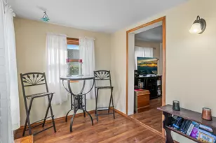 835 Summit St, Manitowoc, WI 54220 - Photo 5