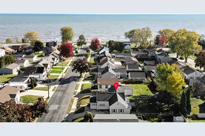 835  Summit St, Manitowoc, WI 54220 - Photo 29