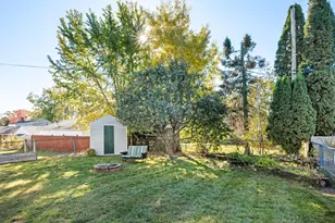 835 Summit St, Manitowoc, WI 54220 - Photo 23