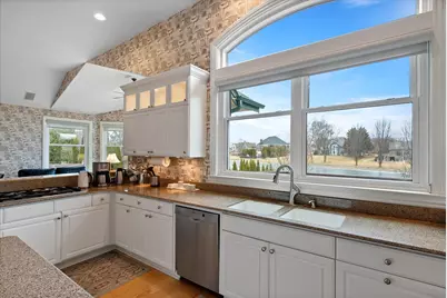 7767 S Cambridge Ct, Franklin, WI 53132 - Photo 19