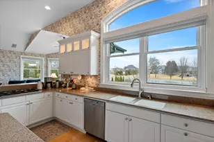 7767 S Cambridge Ct, Franklin, WI 53132 - Photo 19