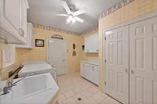 7767 S Cambridge Ct, Franklin, WI 53132 - Photo 41