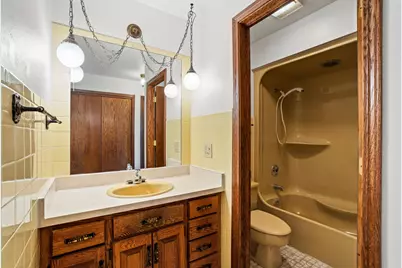 9  Sandalwood Ct, Racine, WI 53402 - Photo 33