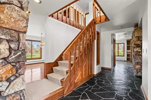 9 Sandalwood Ct, Racine, WI 53402 - Photo 9