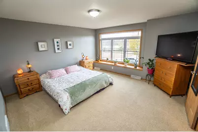 231  Nordic Ln, Slinger, WI 53086 - Photo 13