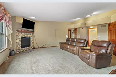 7041  Town Line Rd, Racine, WI 53185 - Photo 5