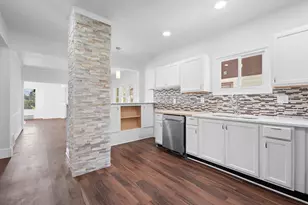 1931 N 47th St, Milwaukee, WI 53208 - Photo 3