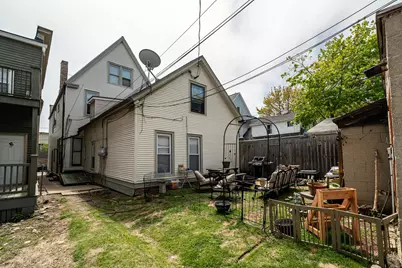 808 E Clarke St #810, Milwaukee, WI 53212 - Photo 3