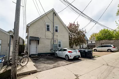 816 E Clarke St, Milwaukee, WI 53212 - Photo 3