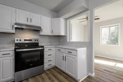 1891  Parknoll Ln, Port Washington, WI 53074 - Photo 9